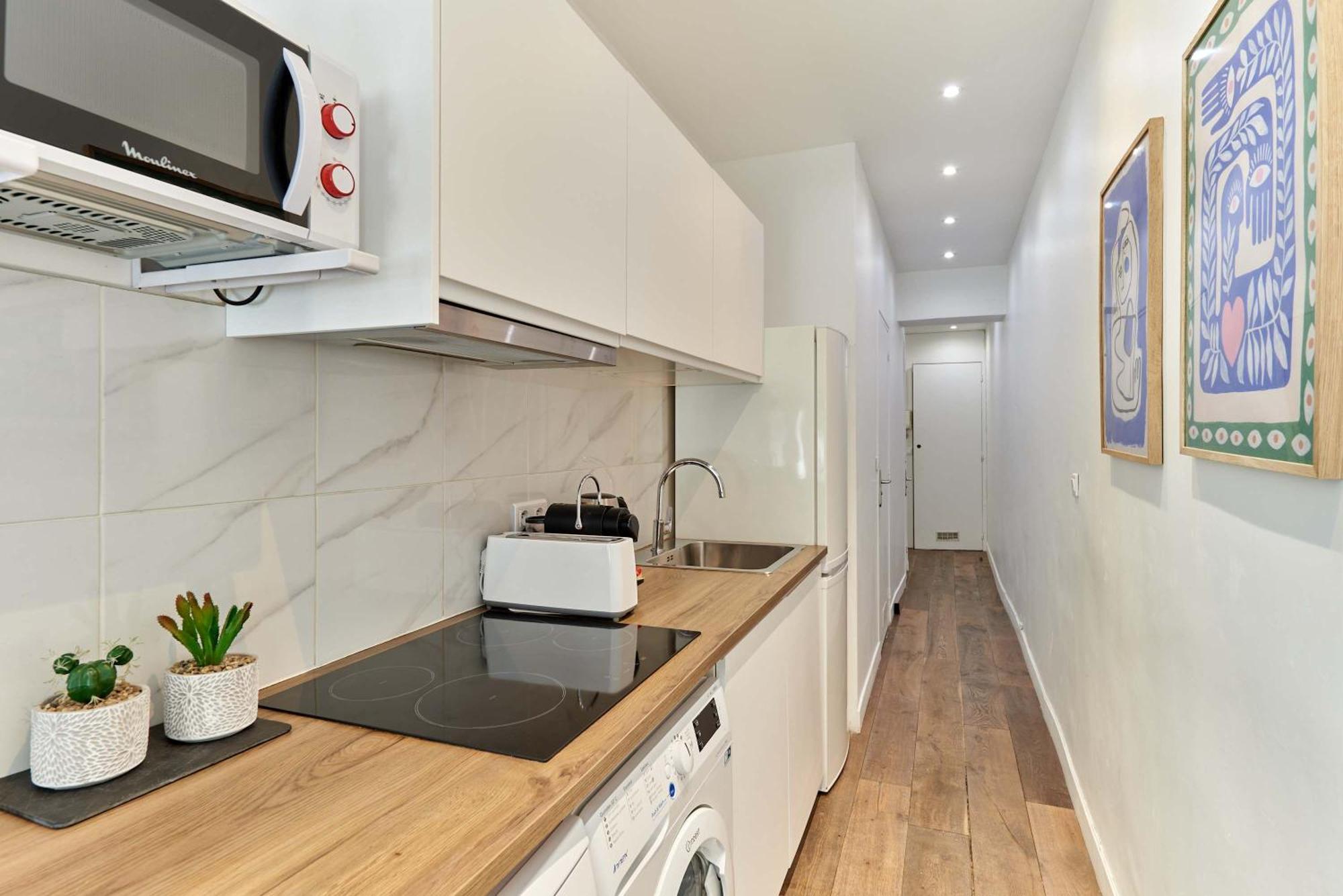 Apartment 2 Bedrooms Center Of