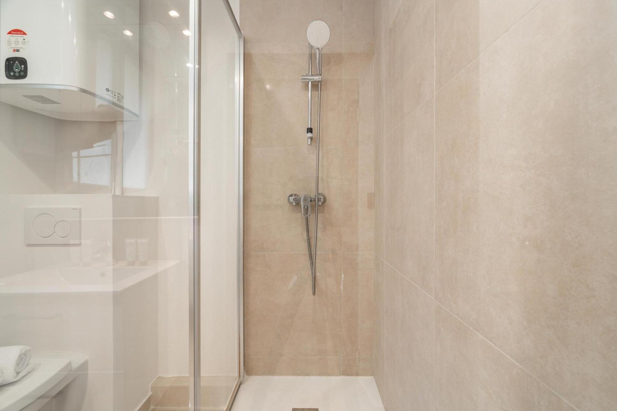Near Porte De Versailles Apartment *