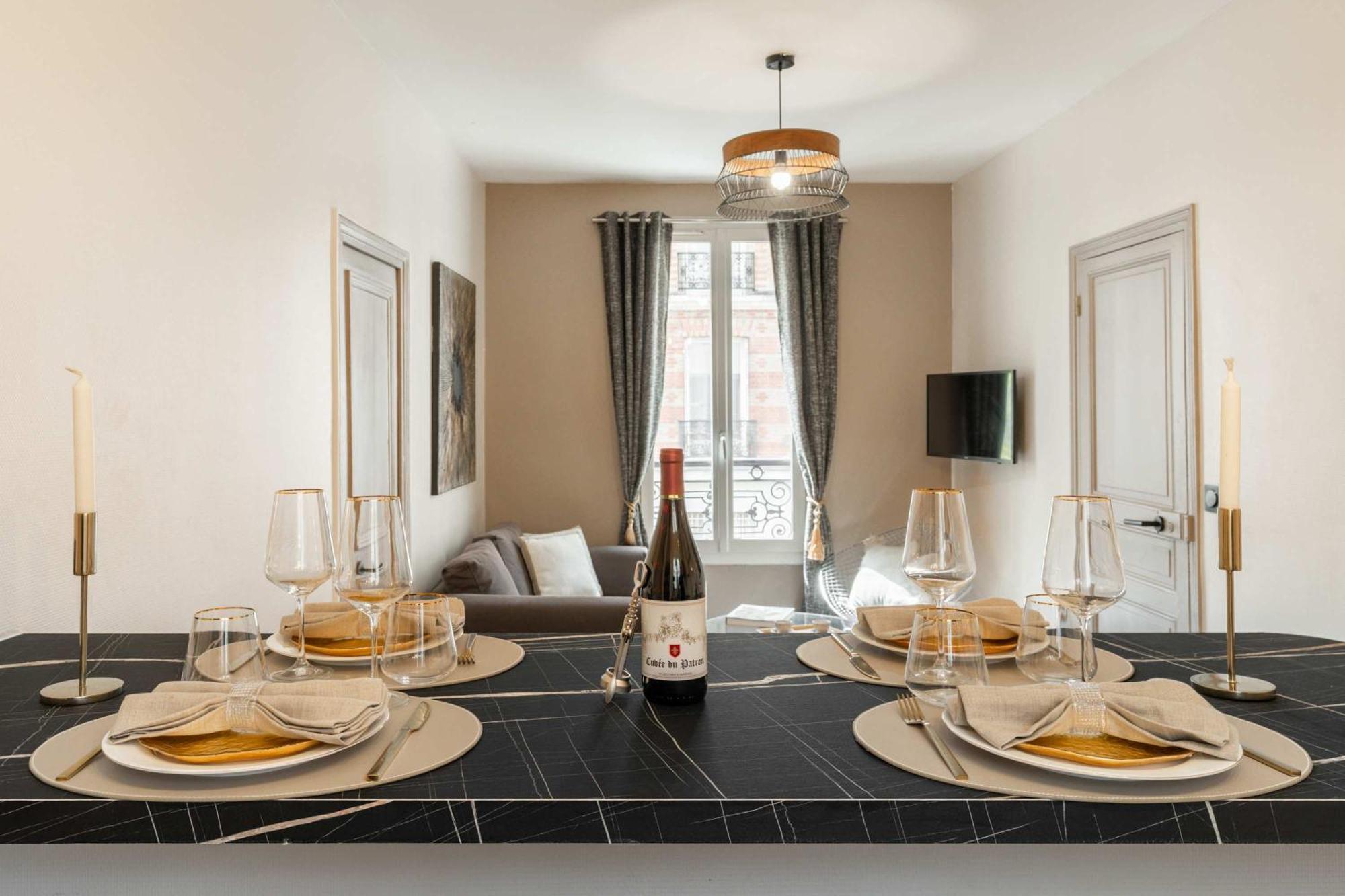 Near Porte De Versailles Apartment *