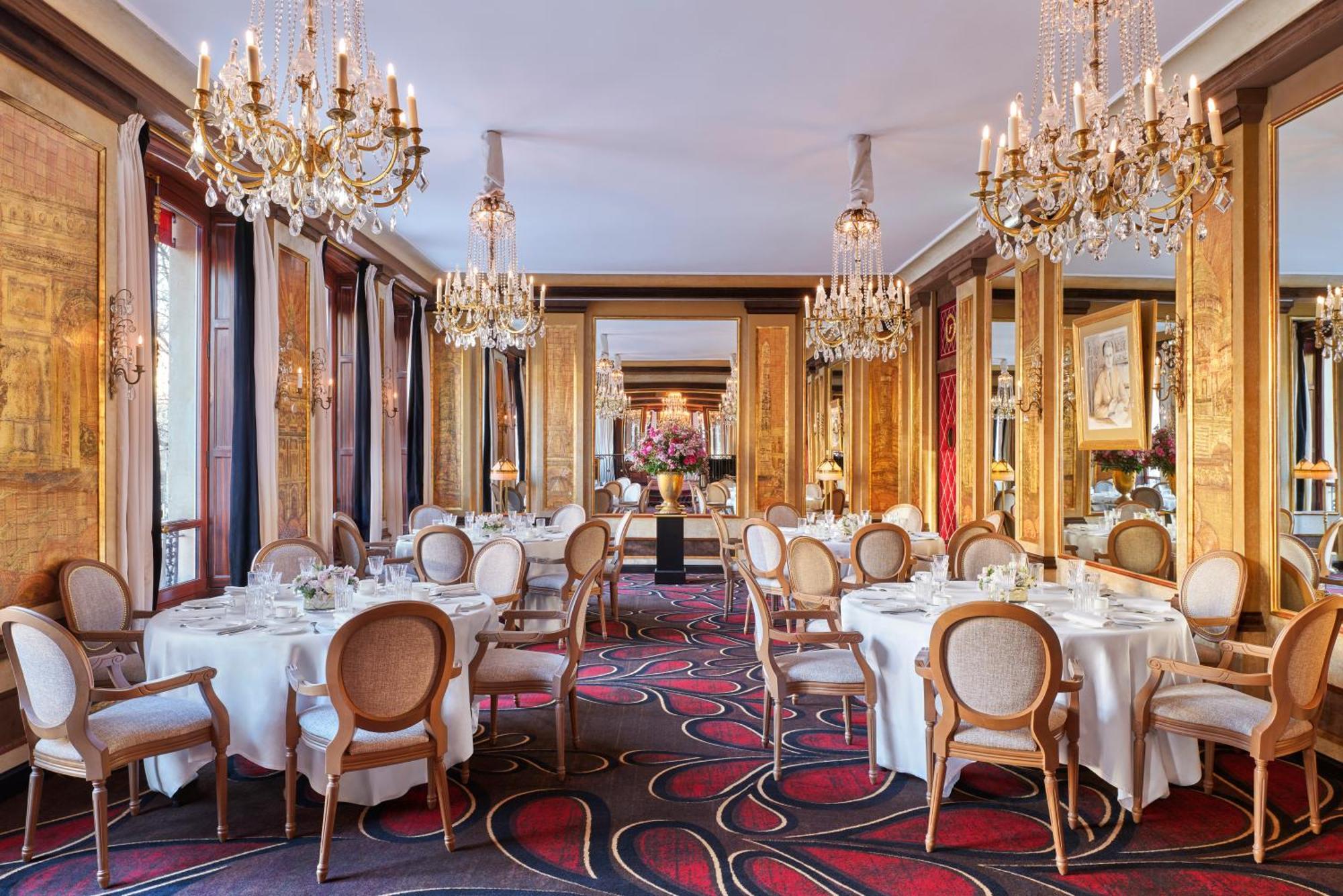 Barriere Fouquet's Hotel