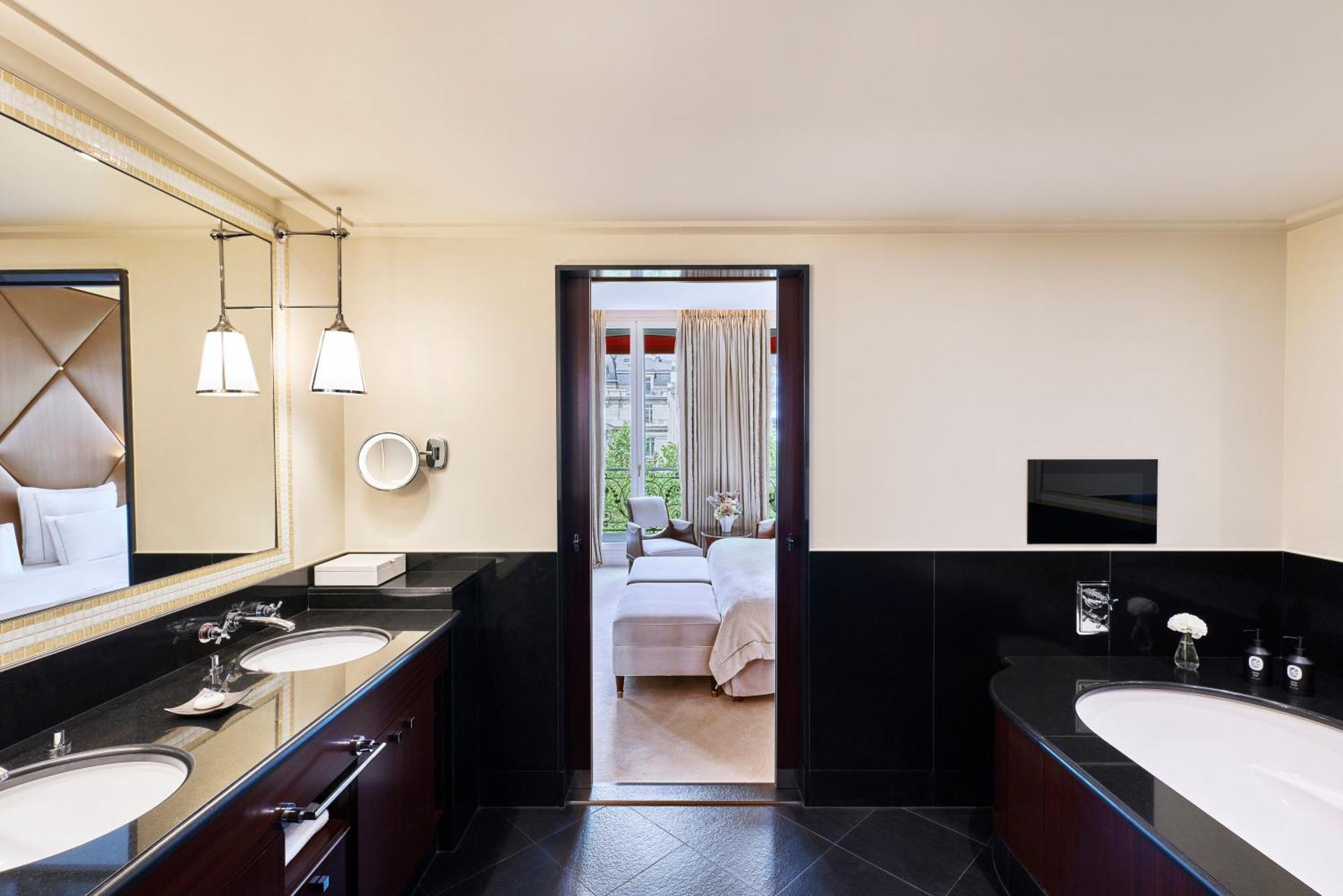 Hotel Barriere Fouquet's Paris