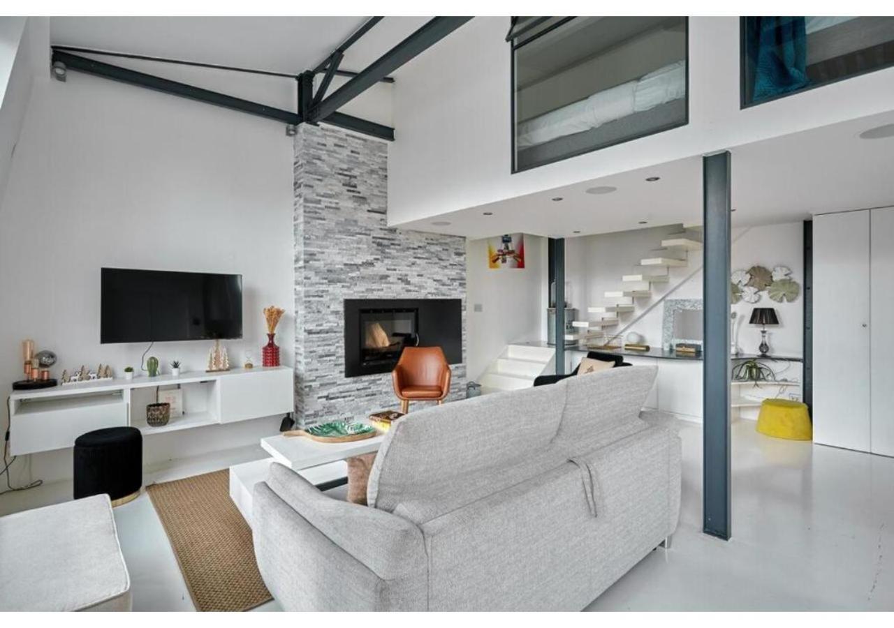 Duplex Center Of By Prestige *