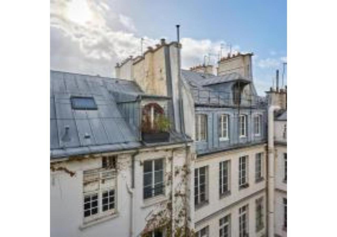 Duplex Center Of By Prestige Apartment Paris