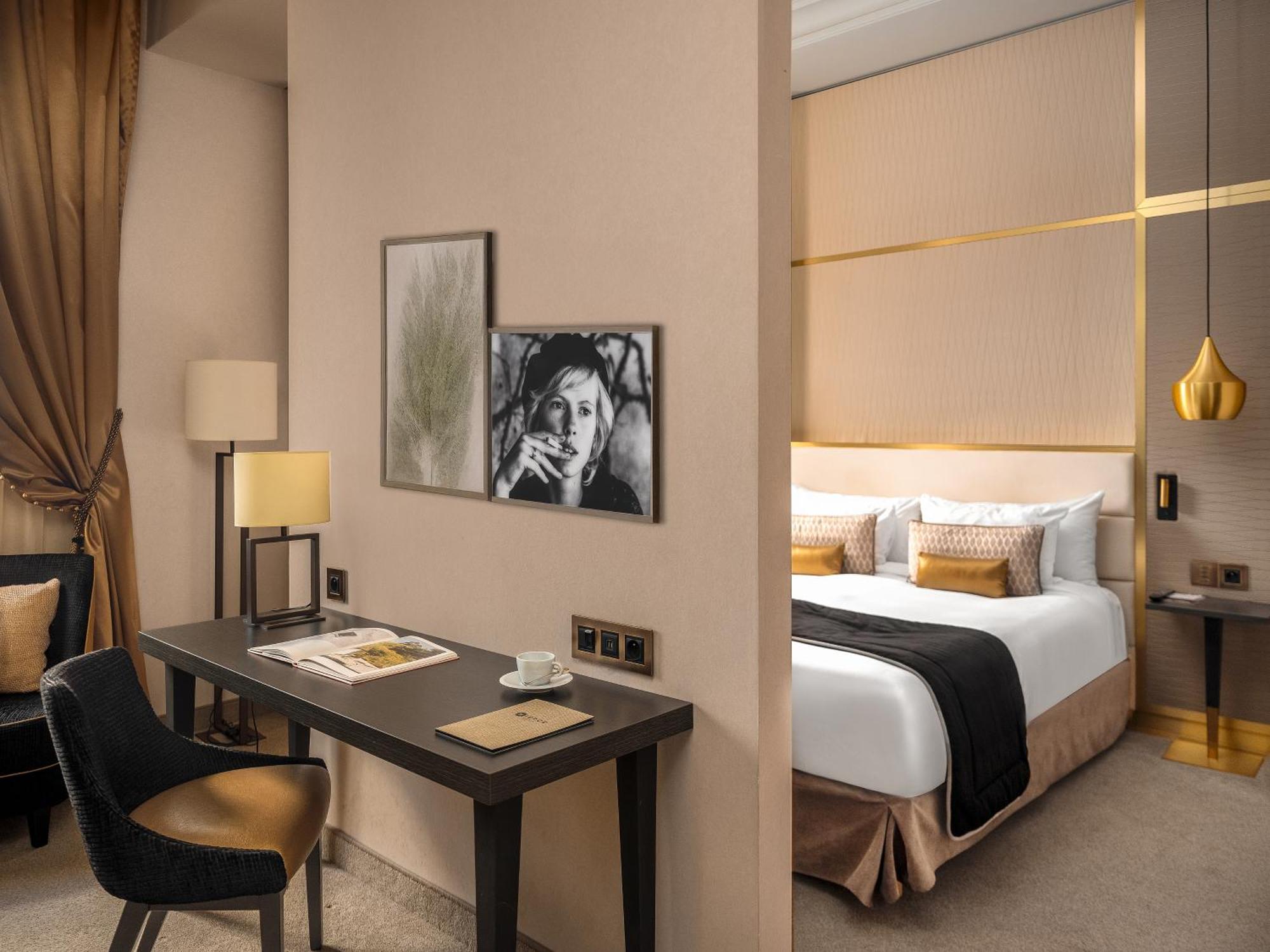 Niepce Paris, Curio Collection By Hilton Paris