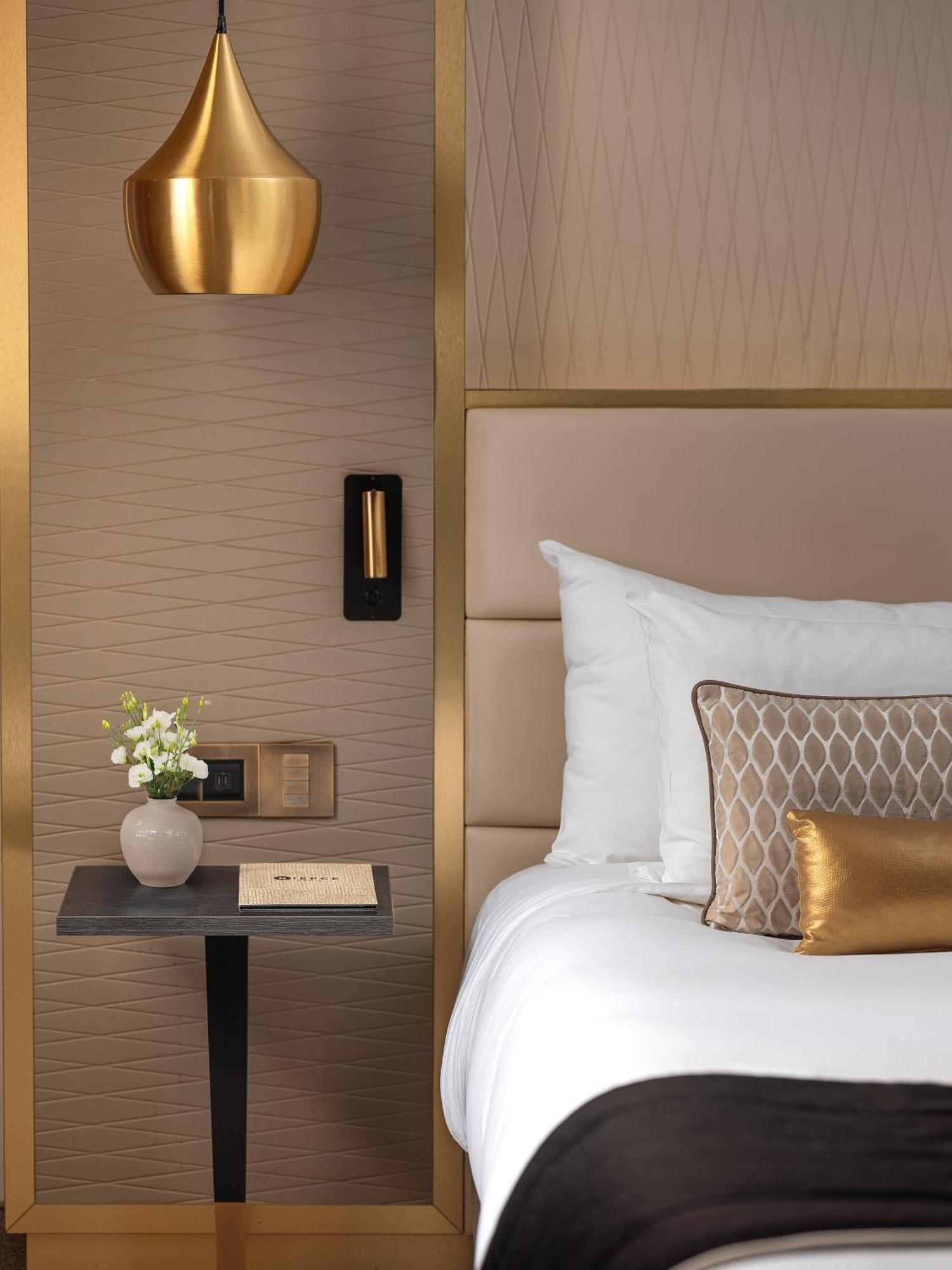 Niepce Paris, Curio Collection By Hilton