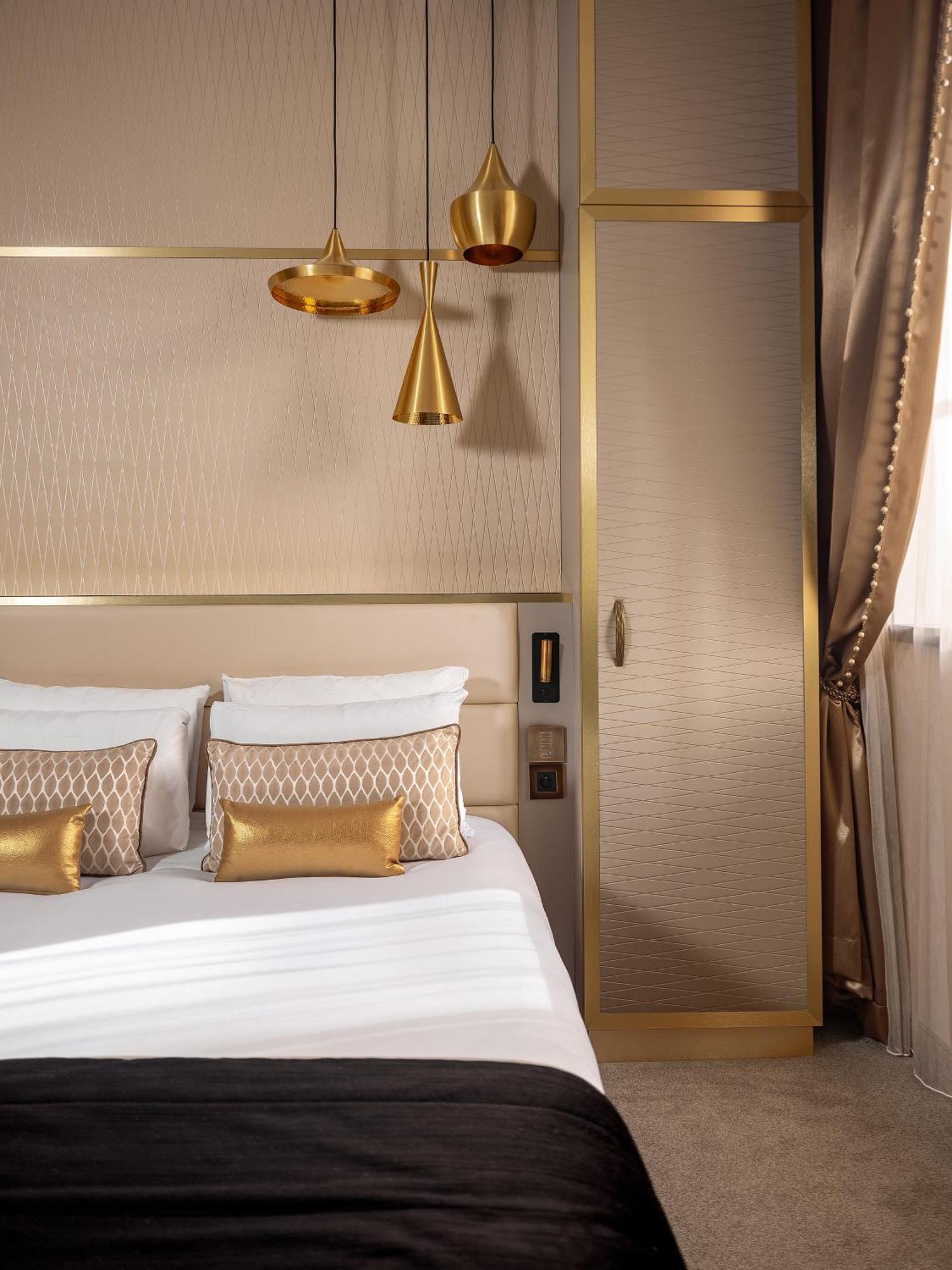 Hotel Niepce Paris, Curio Collection By Hilton Paris
