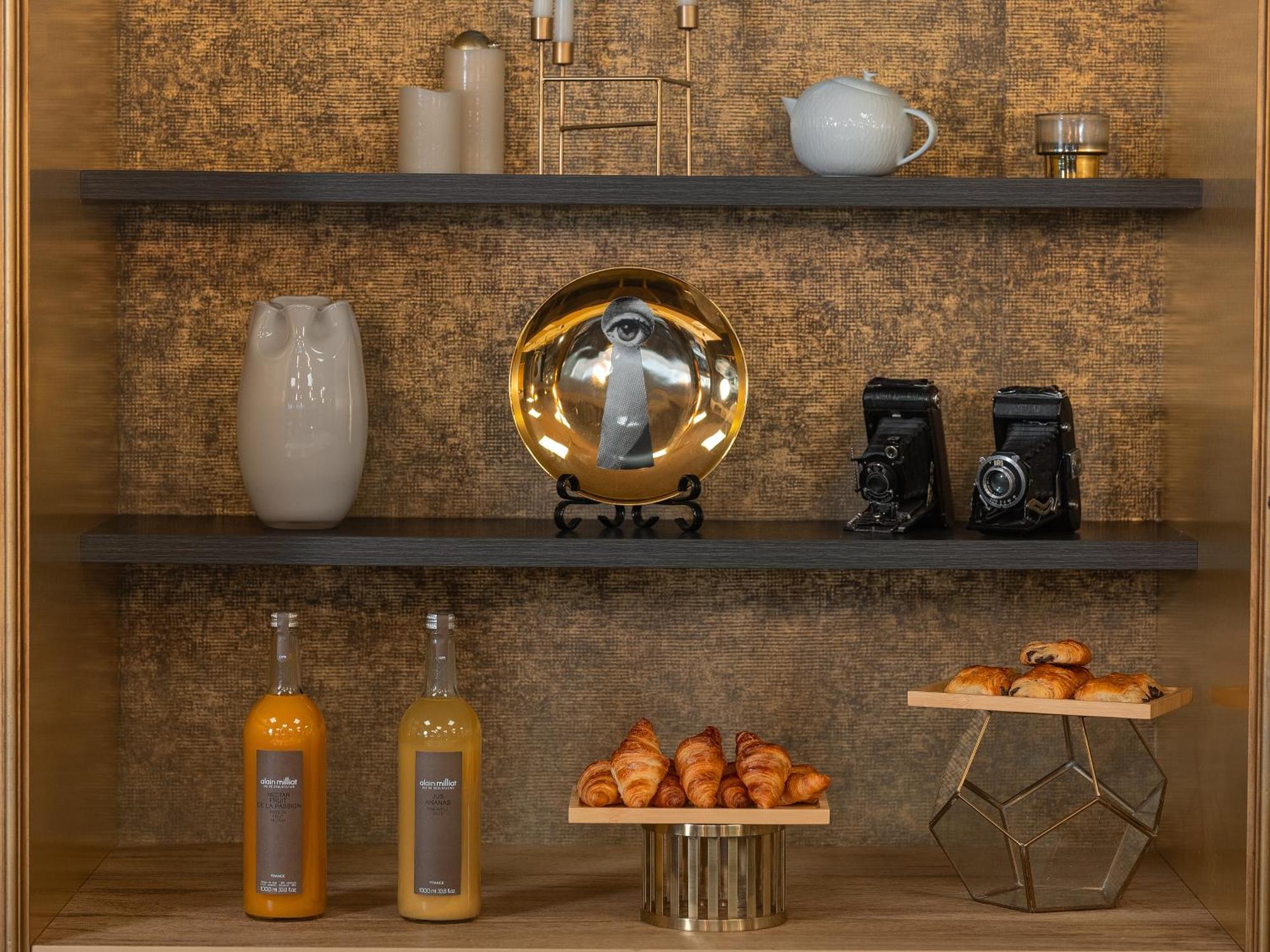 Niepce Paris, Curio Collection By Hilton Hotel Paris