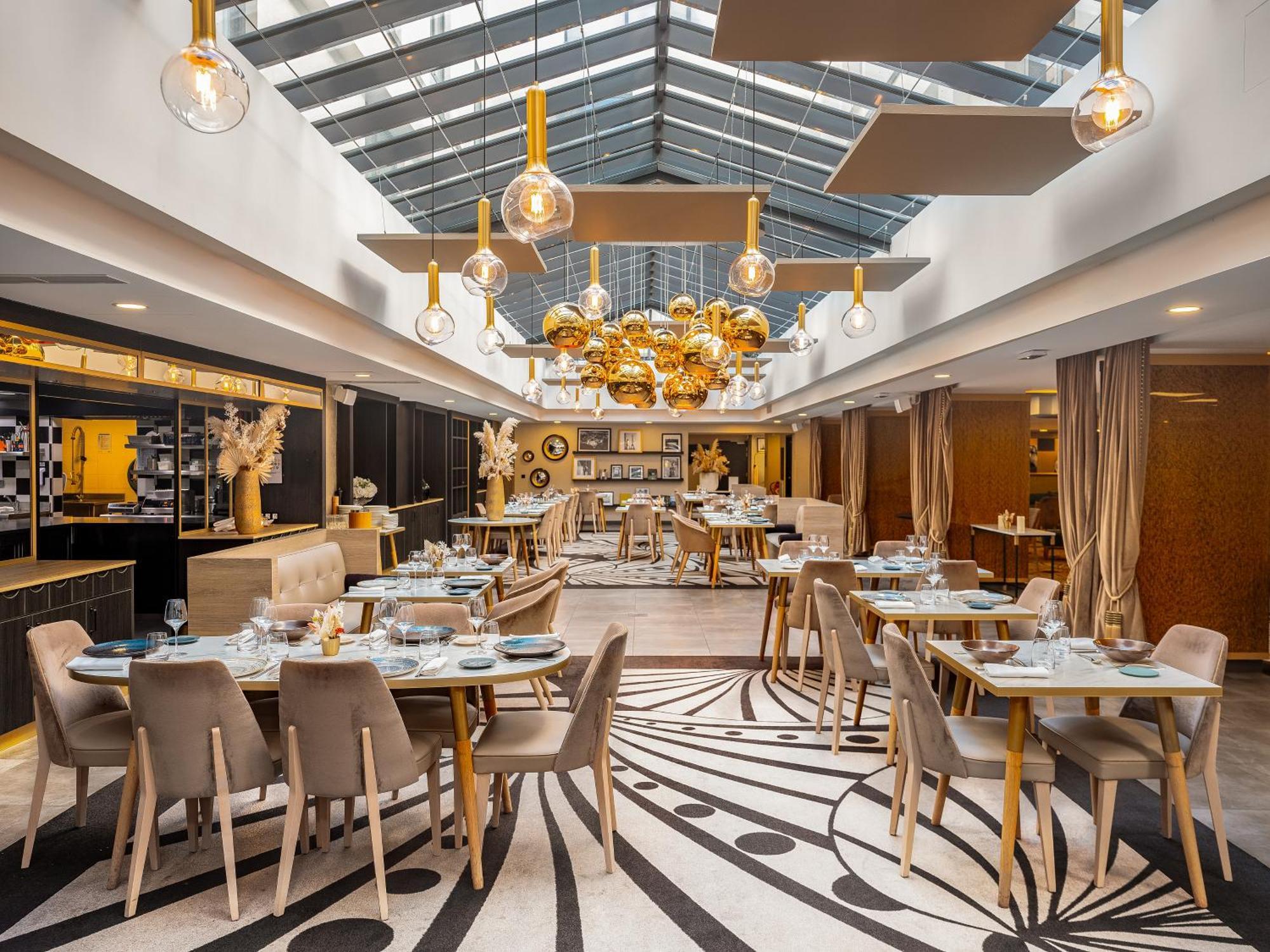 Niepce Paris, Curio Collection By Hilton