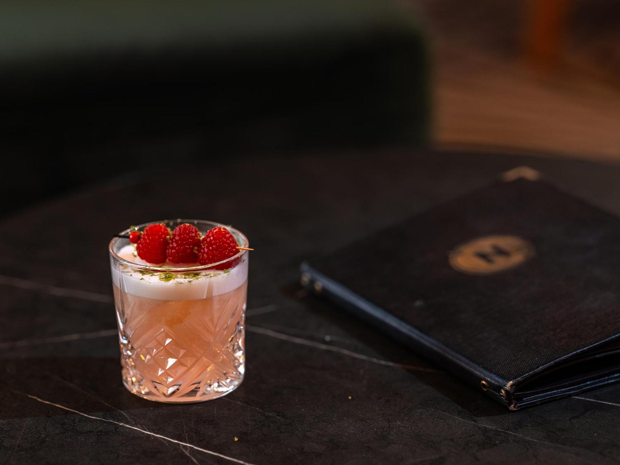 Niepce Paris, Curio Collection By Hilton Hotel 4*