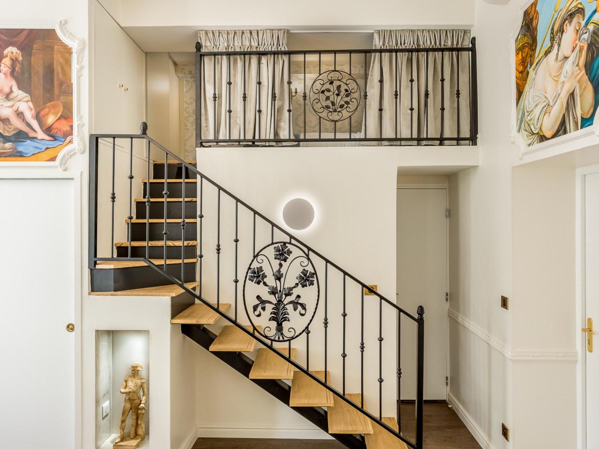 Luxury 3 Bedroom 2 Bathroom Palace - Ac - Louvre