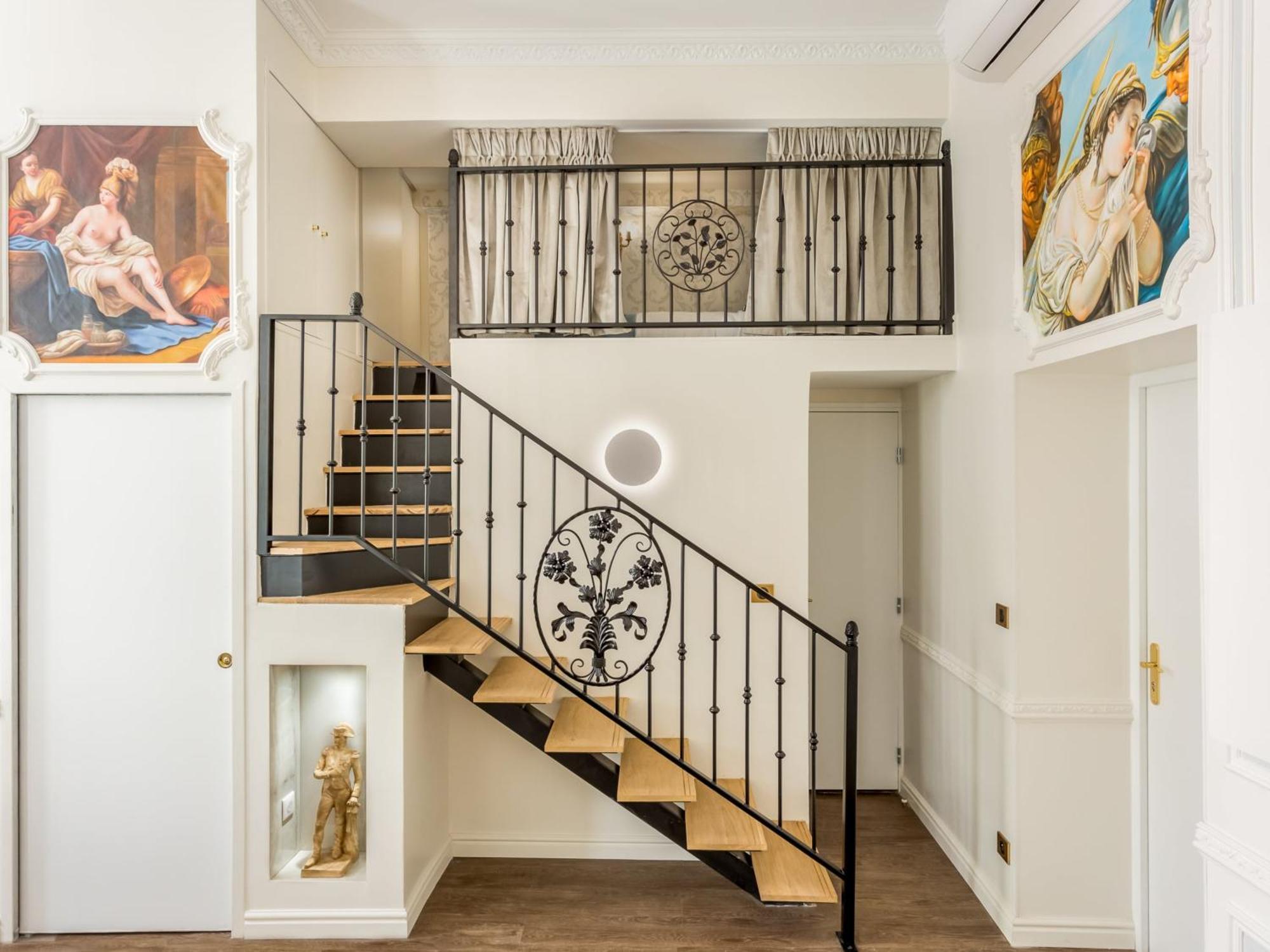 Luxury 3 Bedroom 2 Bathroom Palace - Ac - Louvre Appartement