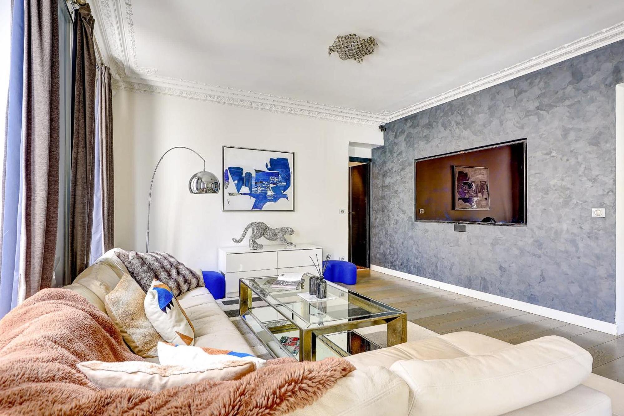 Elegant 3br Champs-elysees & Arc De Triomphe Paris