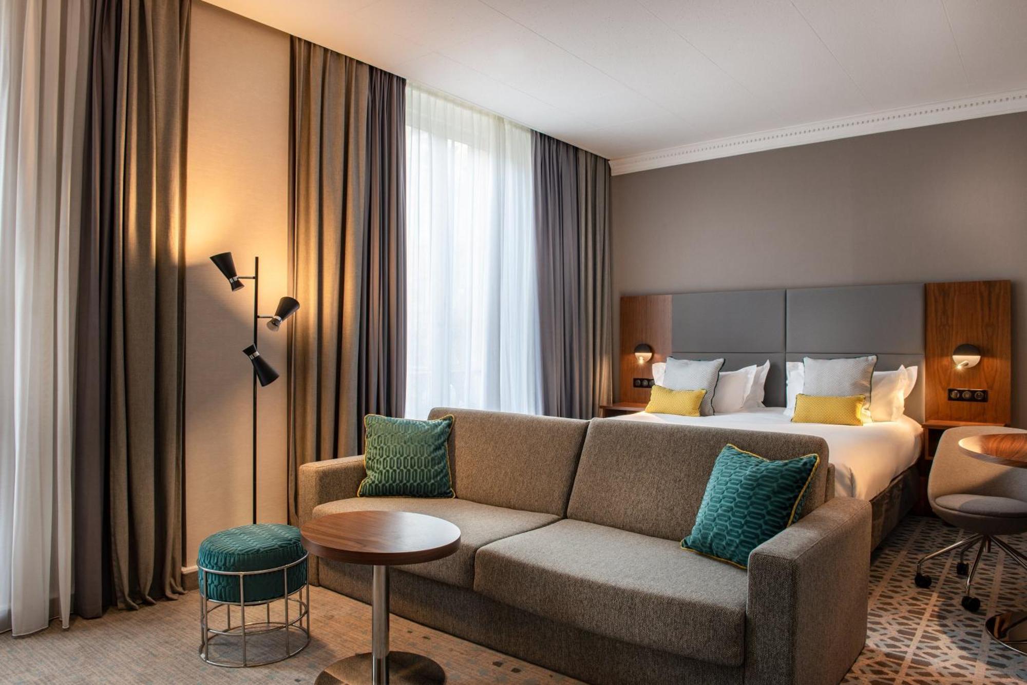 Crowne Plaza Republique By Ihg Hotel 4*