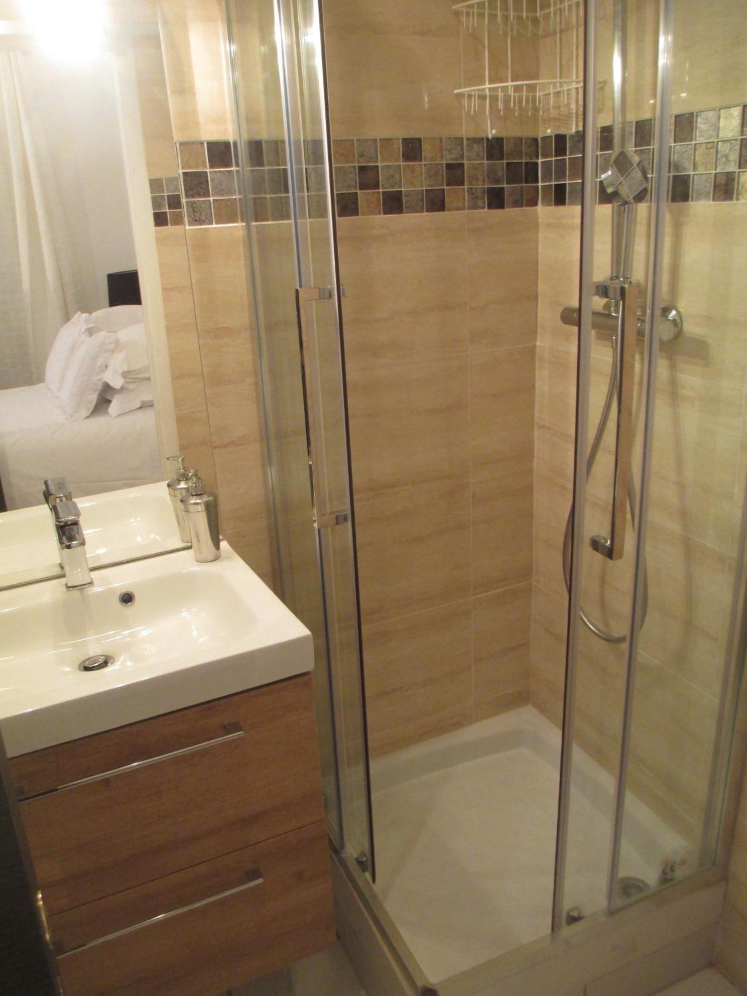 Prive Parisien La Casita Avec Cuisine Equipe -st Charles - Near Beaugrenelle -tour Eiffel 75015 Bel Emplacement !! *