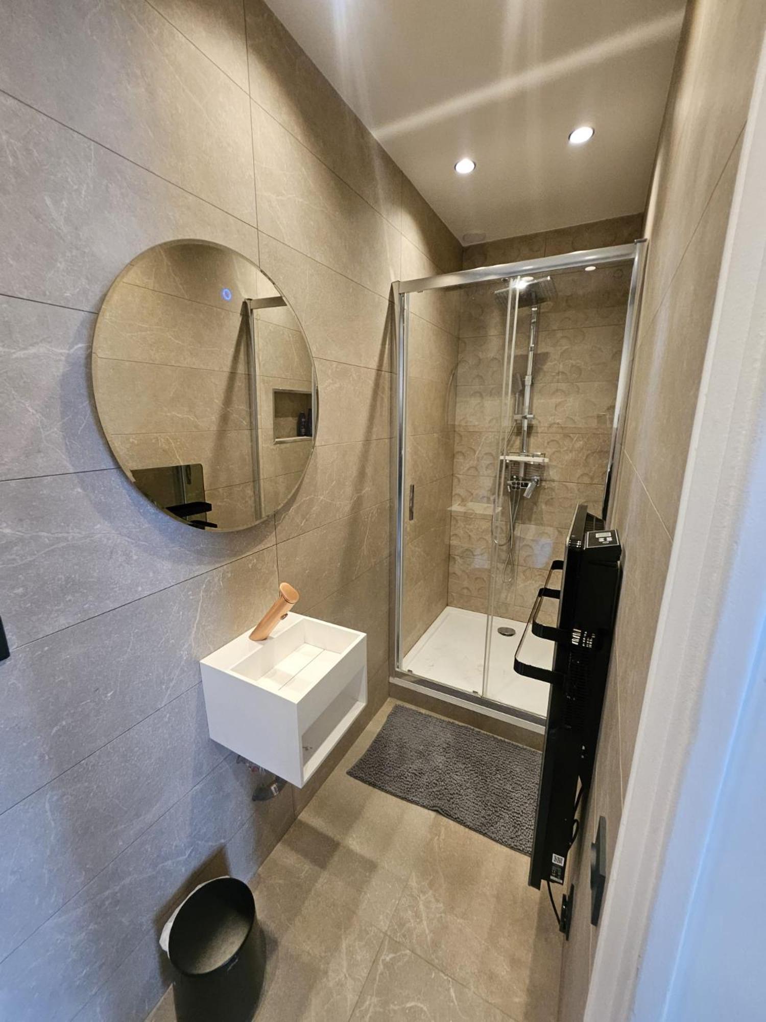 Apartment Luxury In 7th District With Tour Eiffel View *