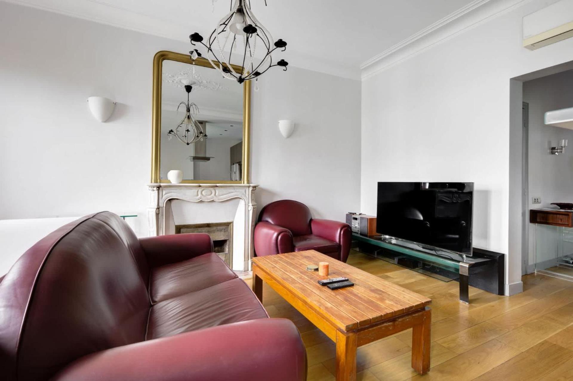 Moderne Avec Cuisine Equipee Et Balcon Apartment Paris