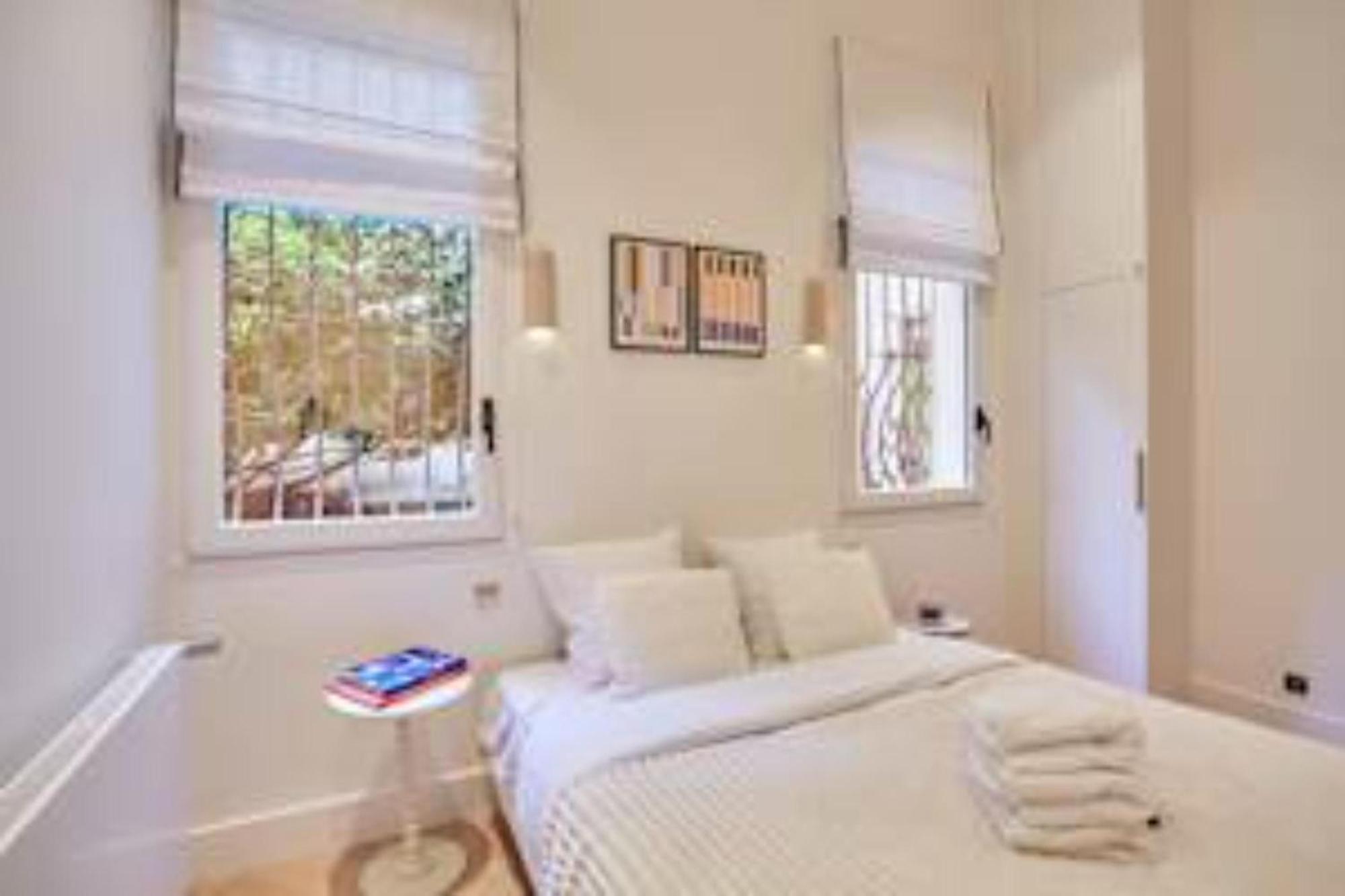 Sumptuous With Garden Arc De Triomphe Apartment Paris