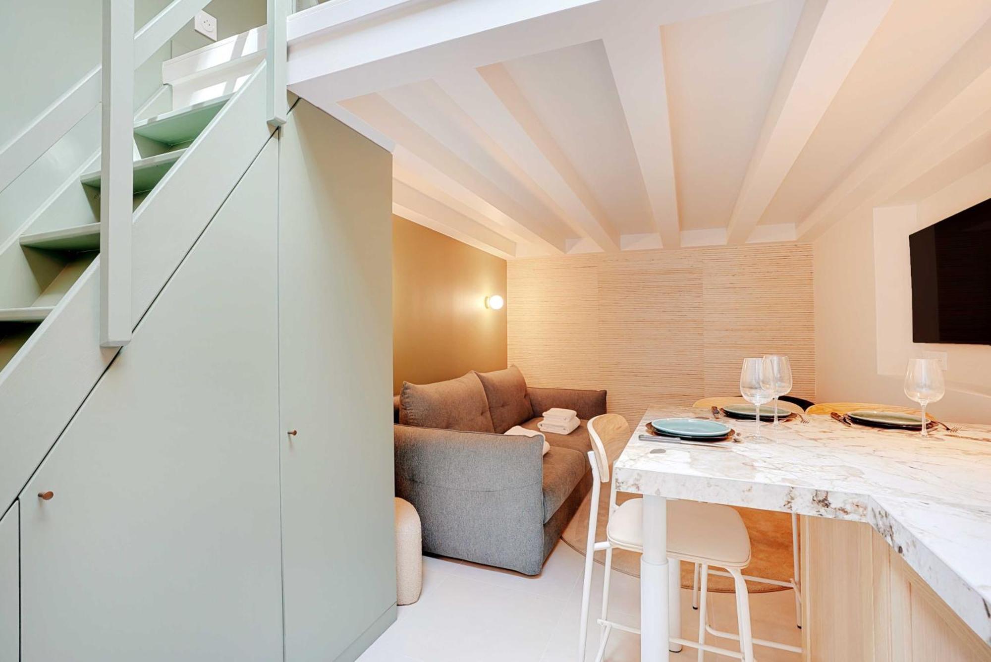Chic And Cosy Apartment-canal Saint Martin Apartment Paris