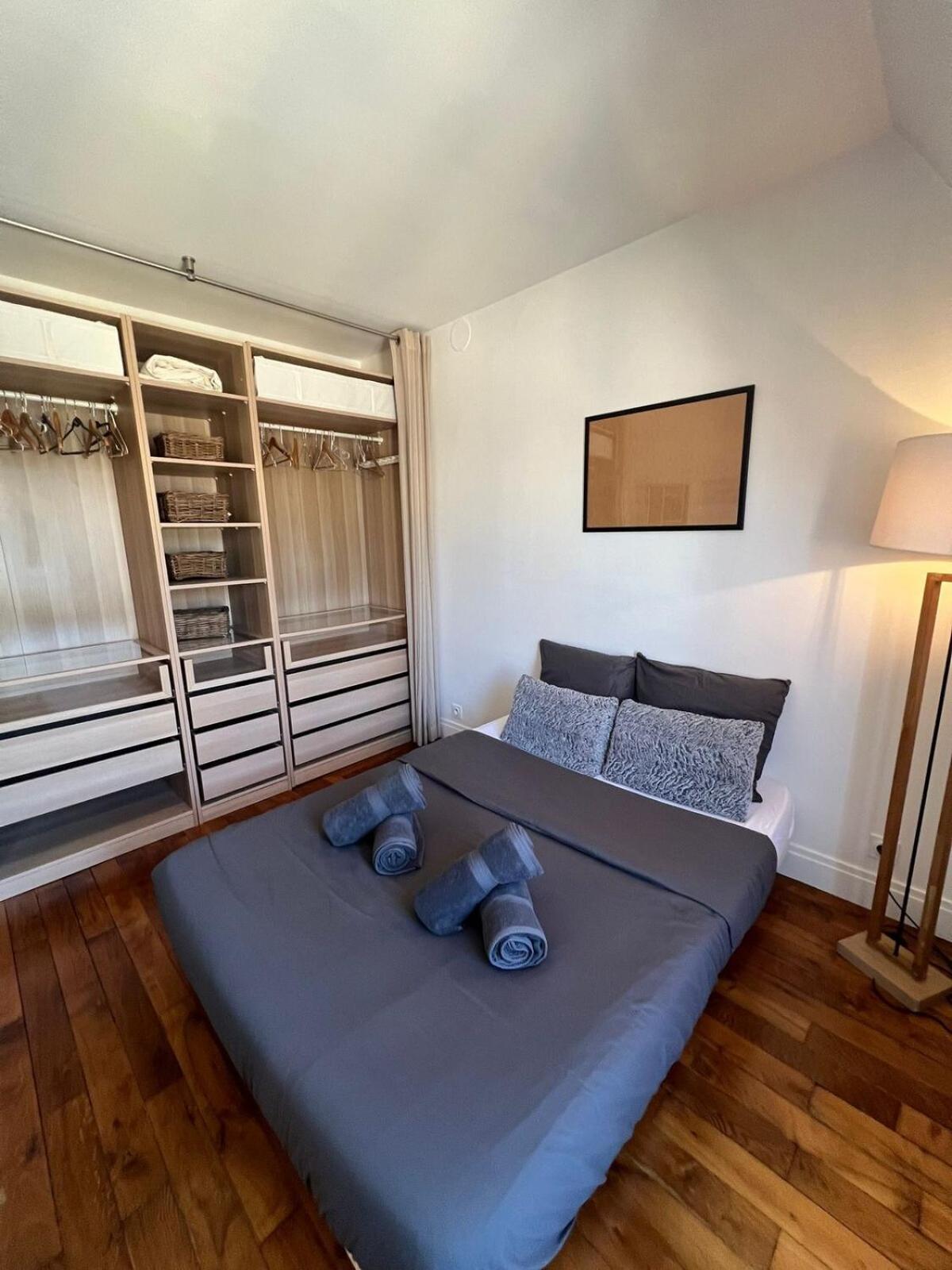 Luxury Flat Tour Eiffel 16e