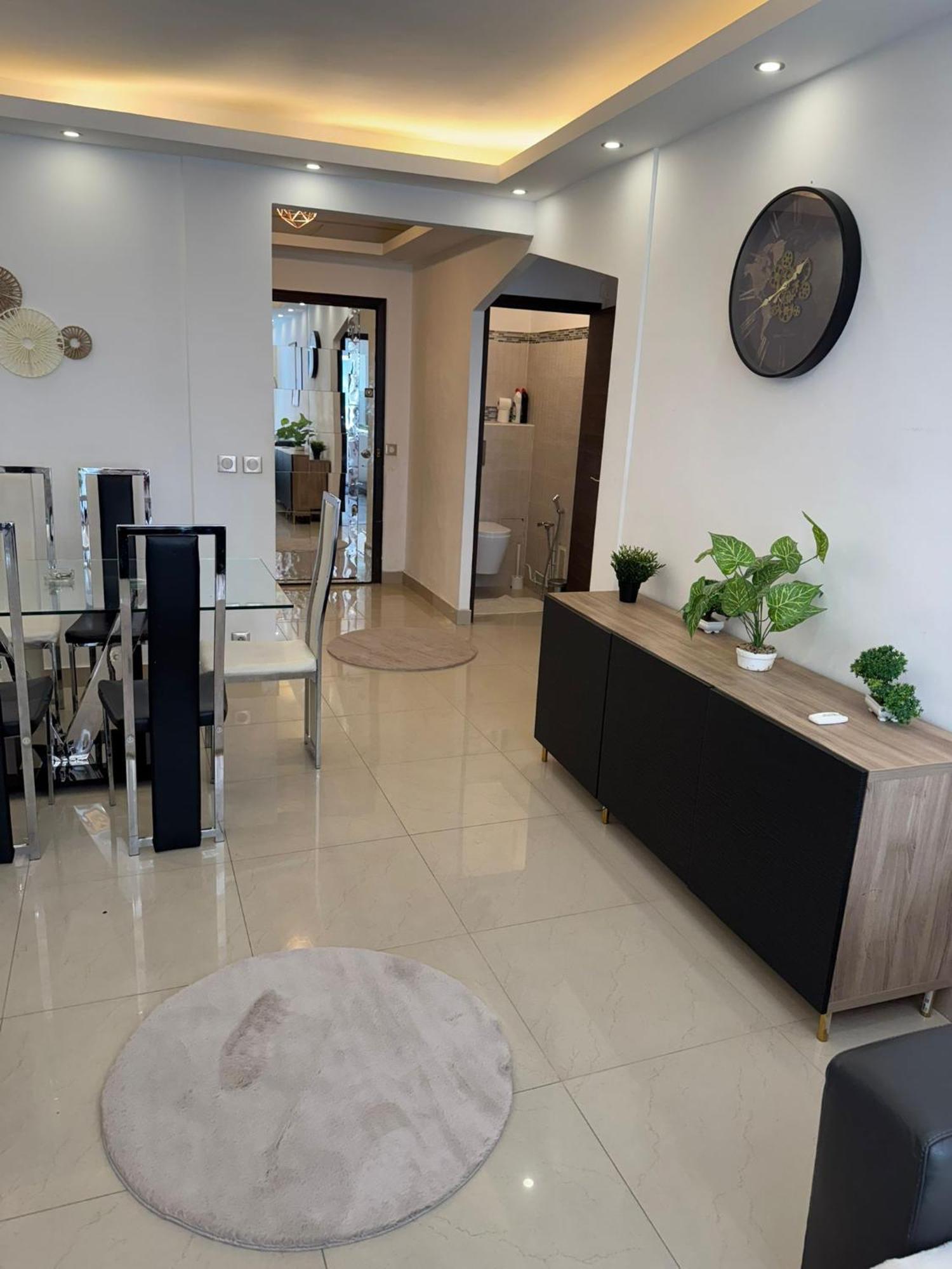 Apartment Ponthieu - Hala