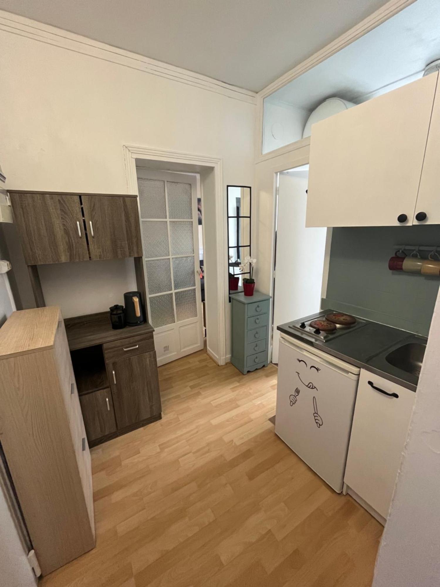 2 Full In * Paris