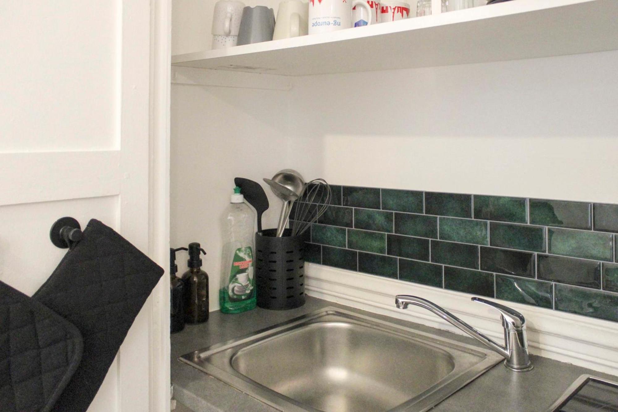 And Comfortable Apartment Paris