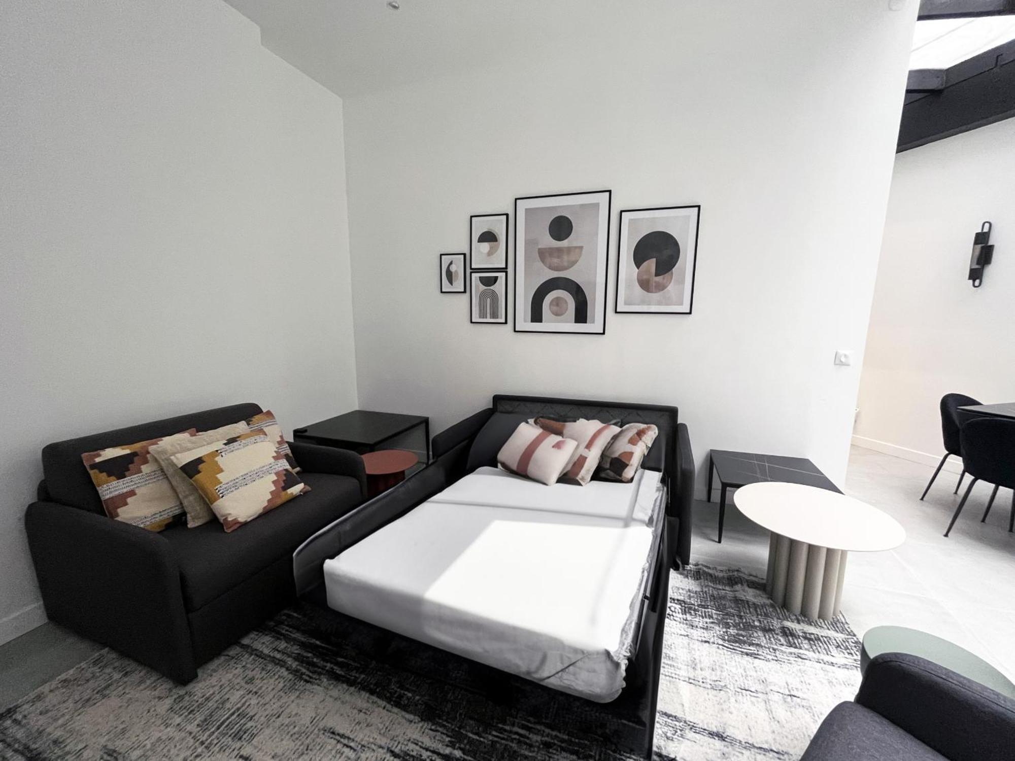 08 Design Flat Republique Apartment *