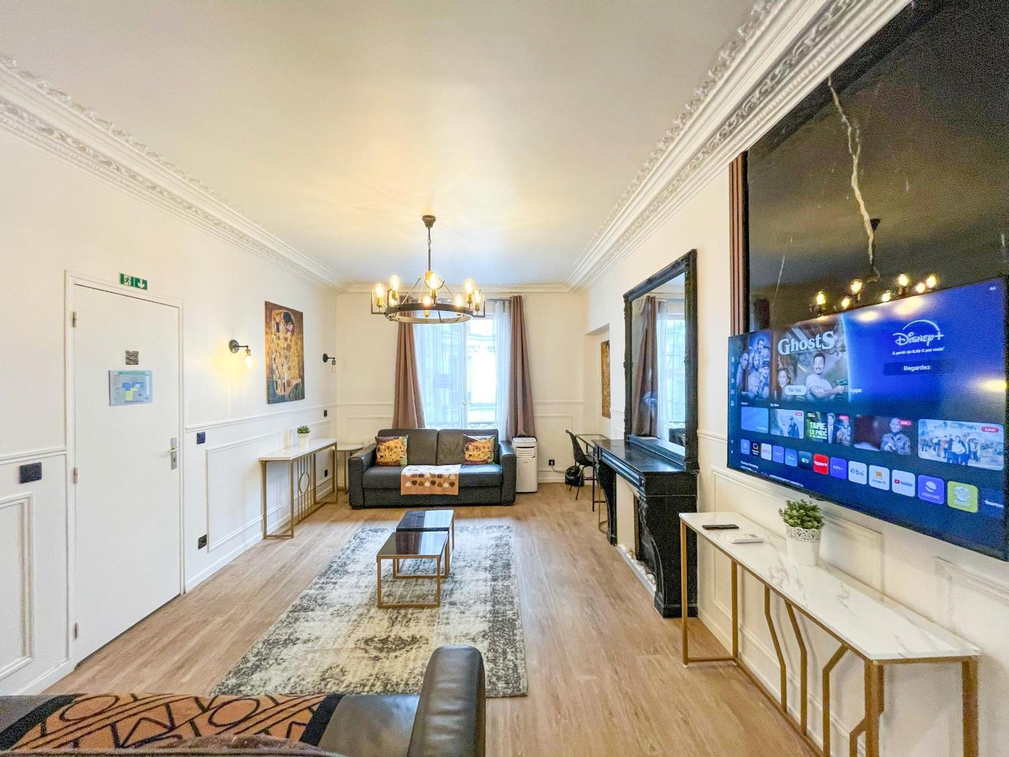 106 - Urban Luxury Opera Gustav Klimt Apartment Paris