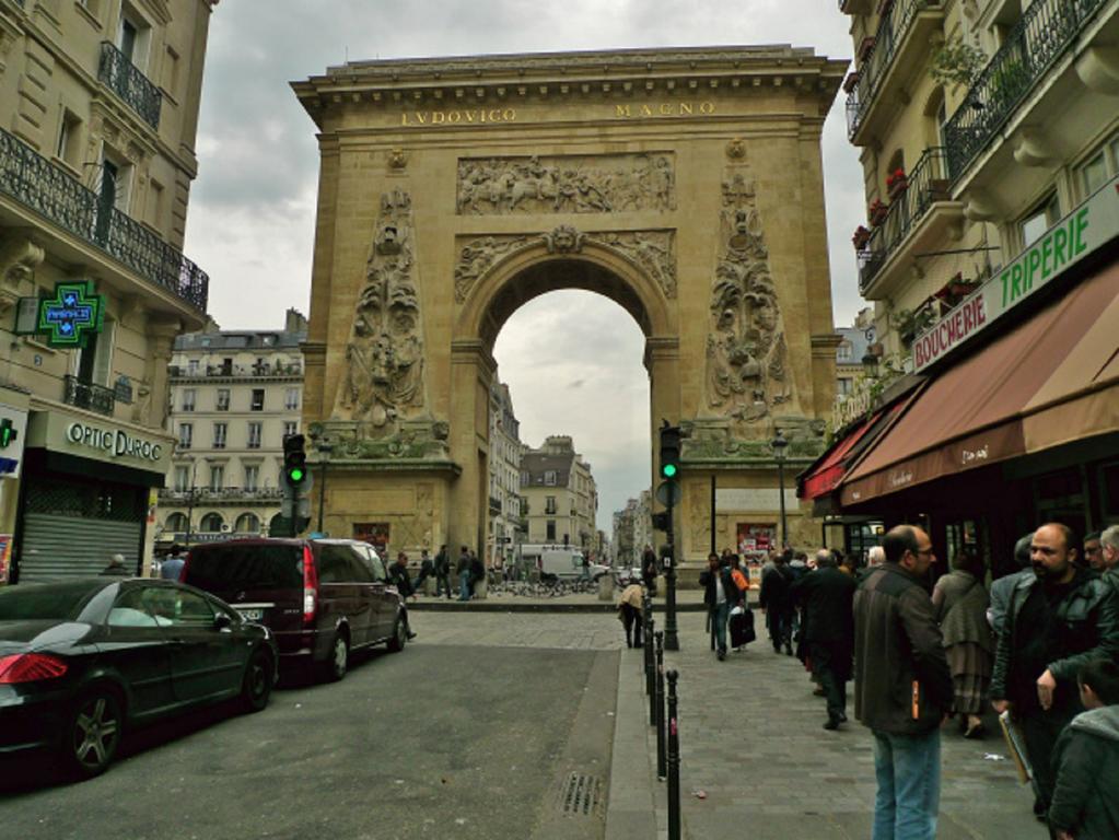Private In A Parisian Homestay! - Close To It All! Privatunterkunft