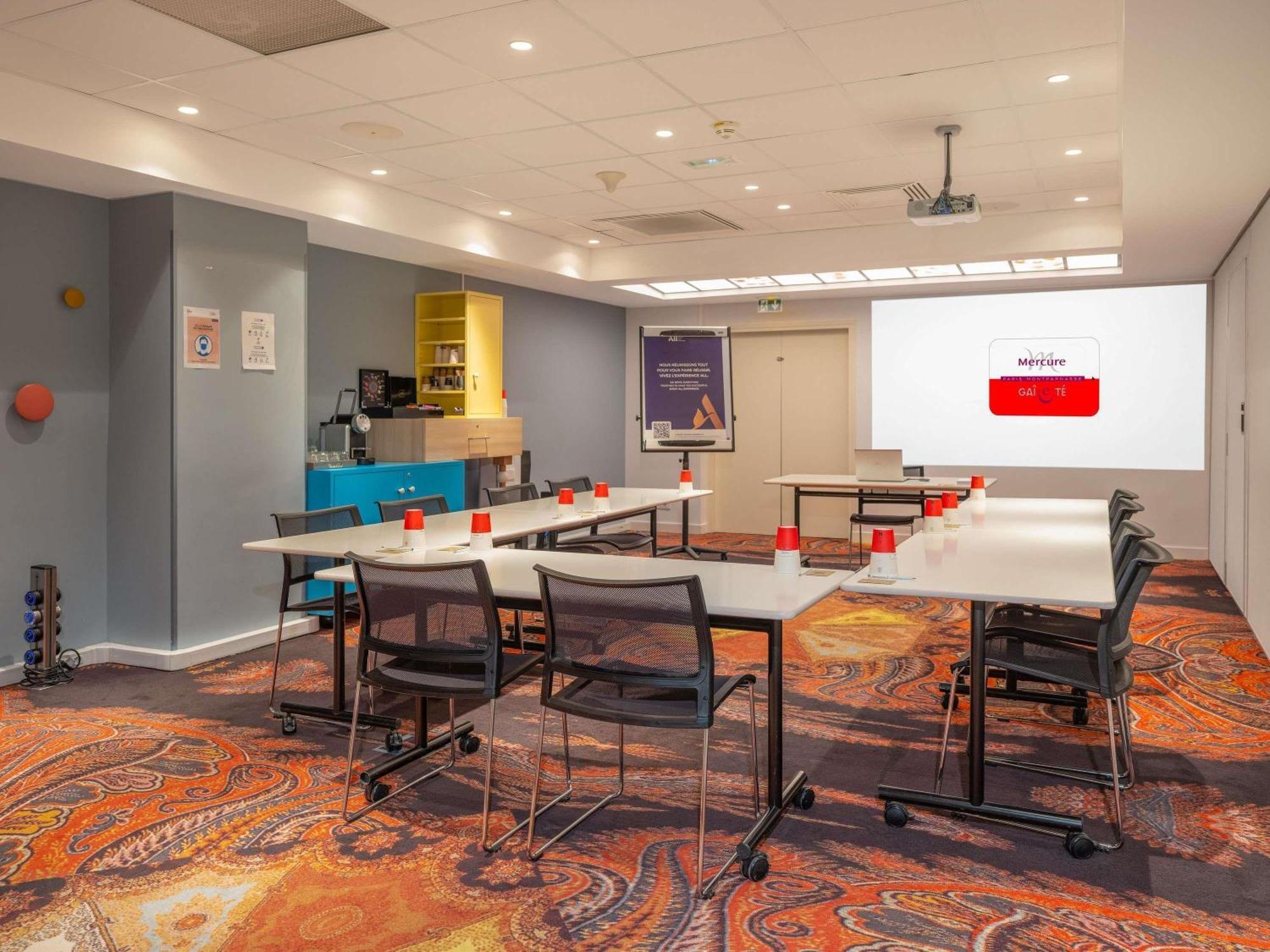 Mercure Centre Gare Montparnasse Hotel 4*