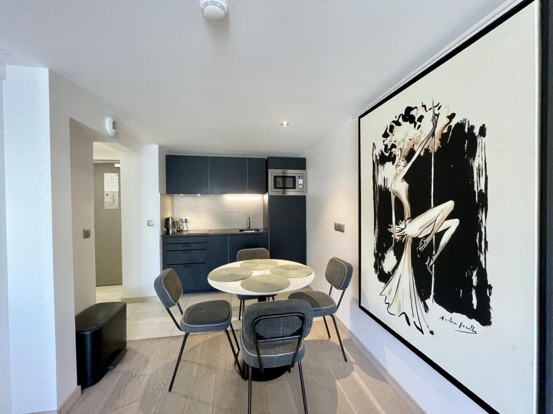 Parisian L Montmartre Apartment Paris
