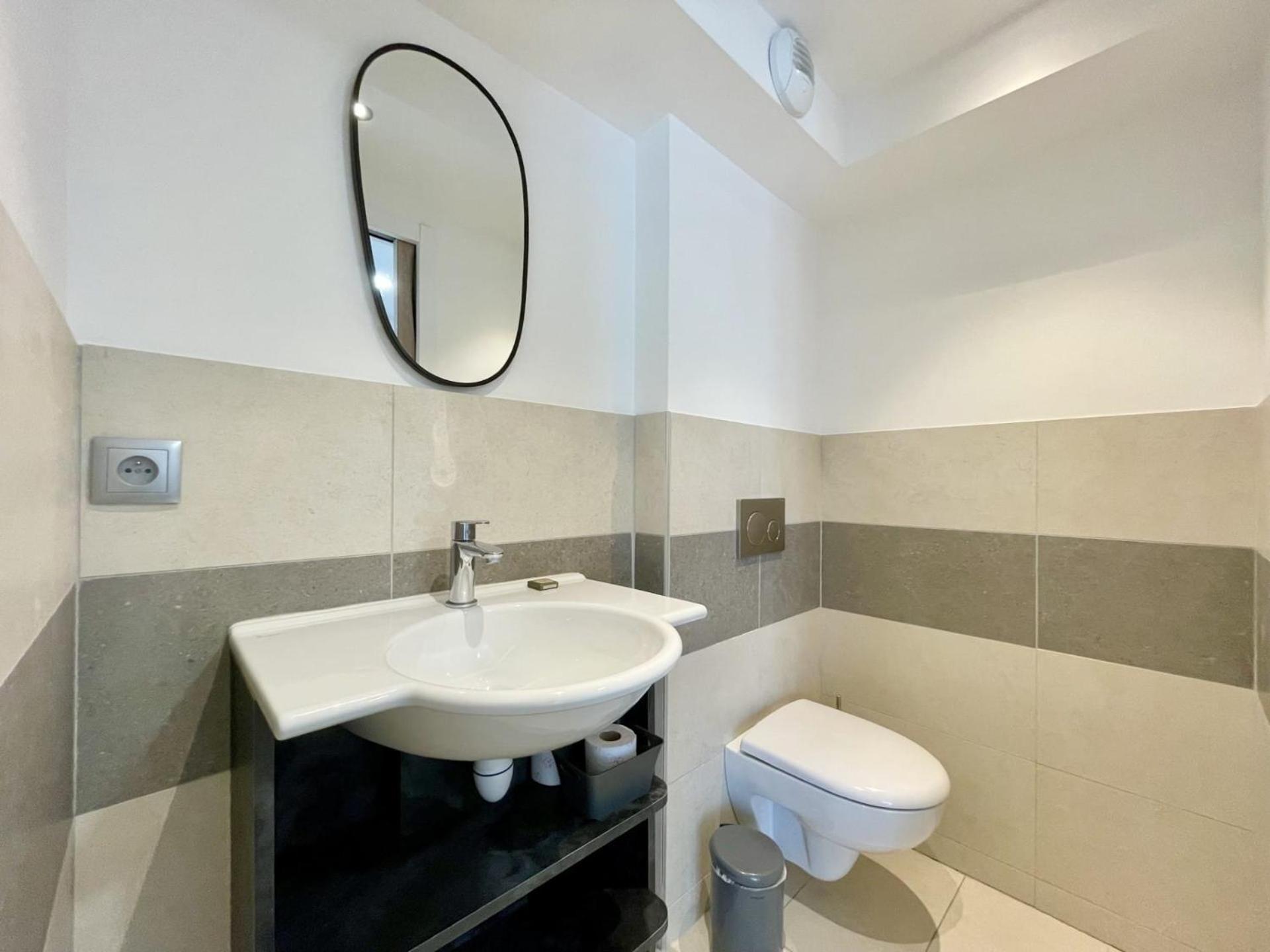 Apartment Parisian L Montmartre Paris