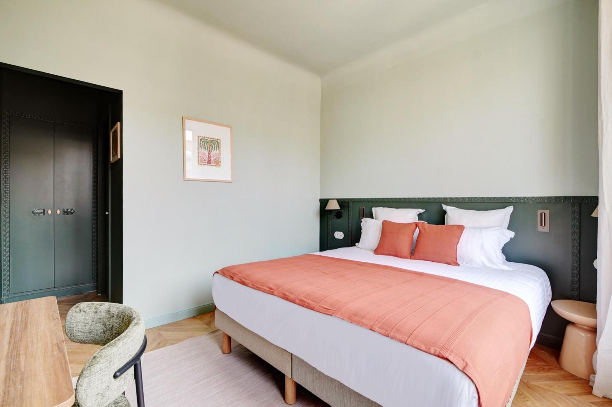 Collection Serviced In Opera - Rue Saint-lazare Apartment Paris
