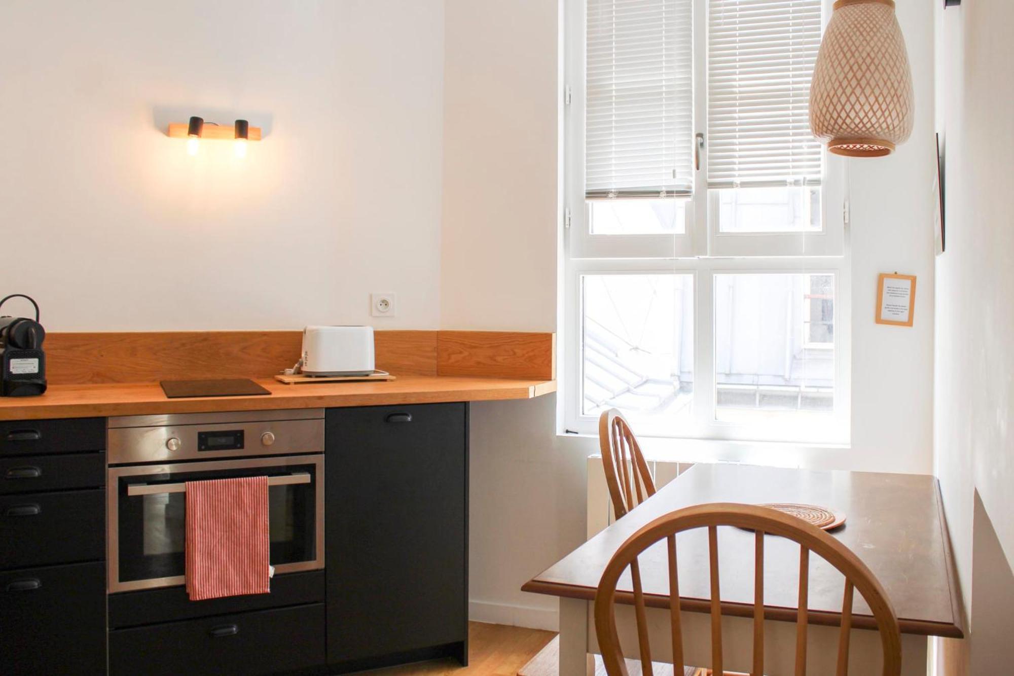 Apartment Beautiful Bright Near The Marais