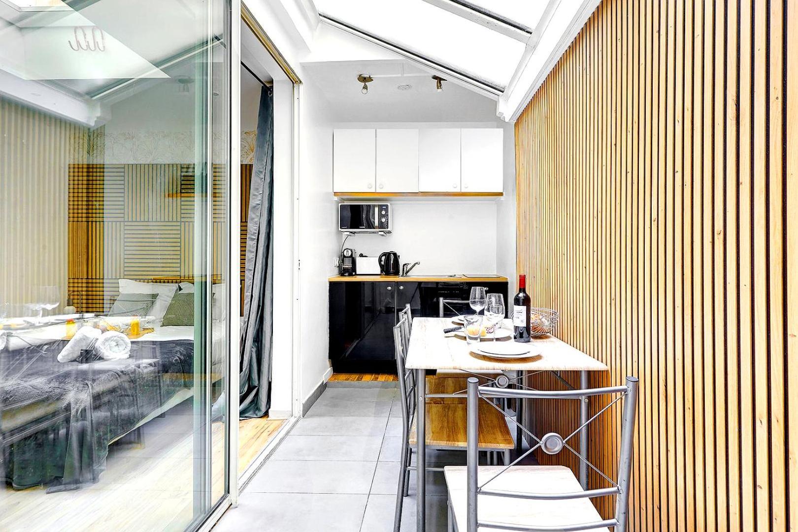 244 Saint Dominique - Superb * Paris