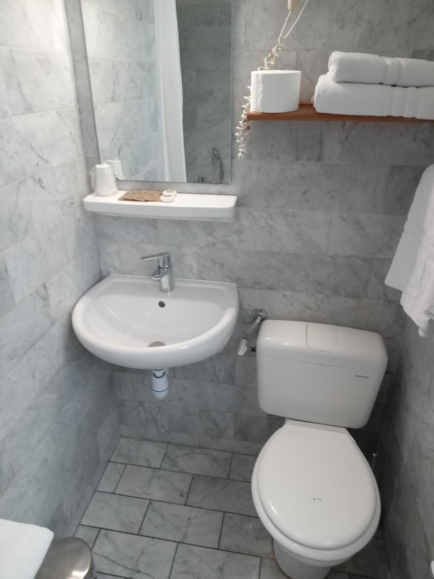 Modern Est Hotel Paris