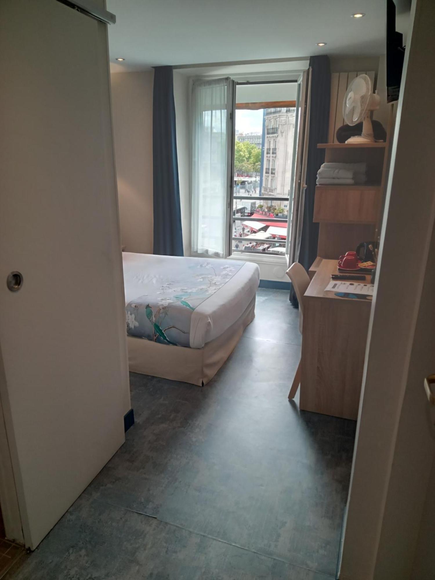 Modern Est Hotel