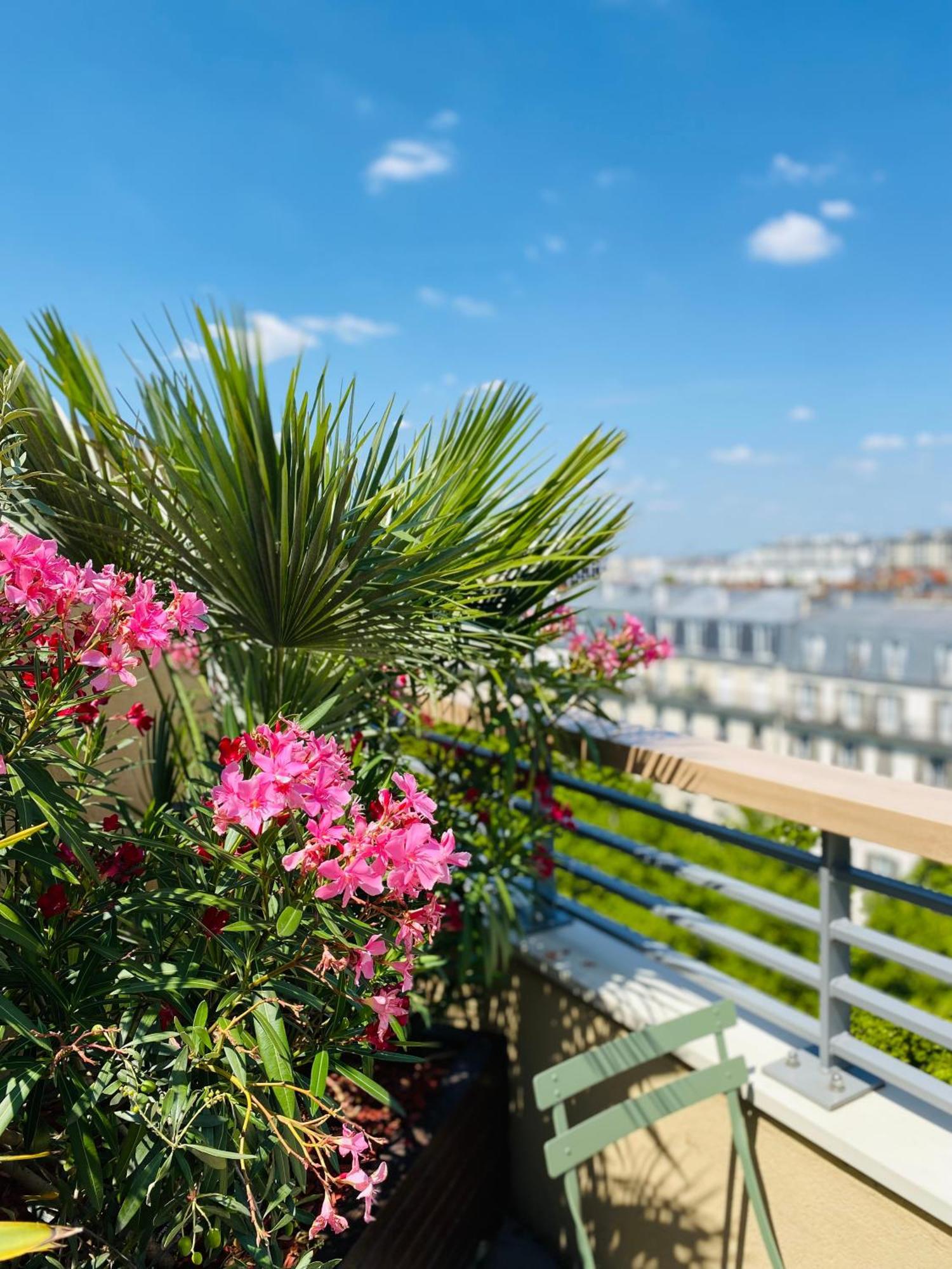 The People - Bercy Hostel