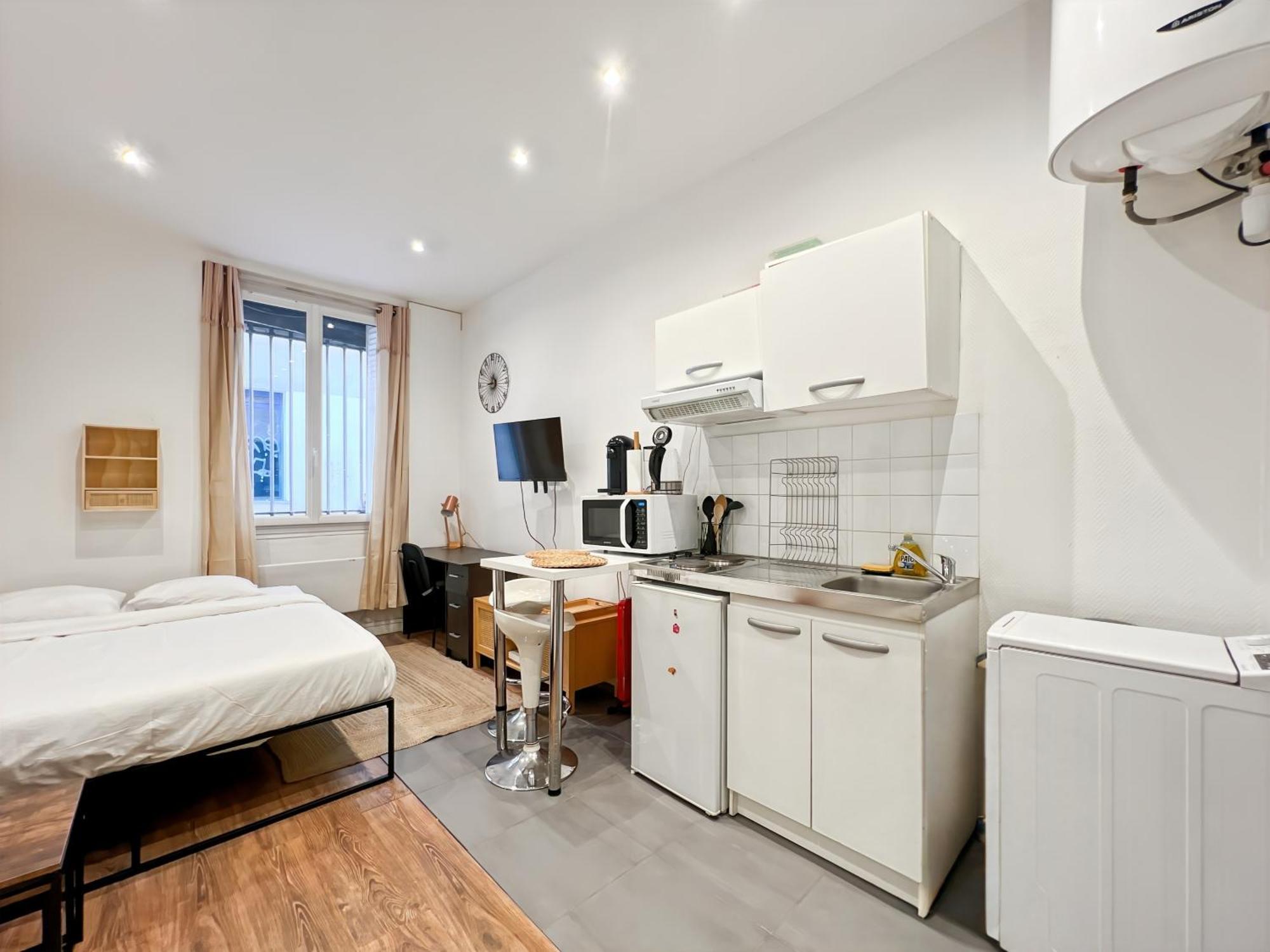Apartment Functional Apartment, Belleville, 11 *