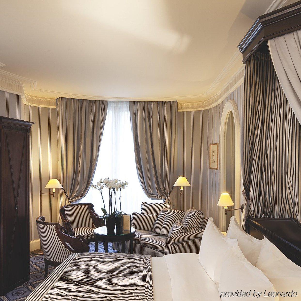 Le Dokhan's Arc De Triomphe, A Tribute Portfolio Hotel