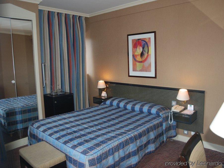 Hotel Eiffel Capitol Paris
