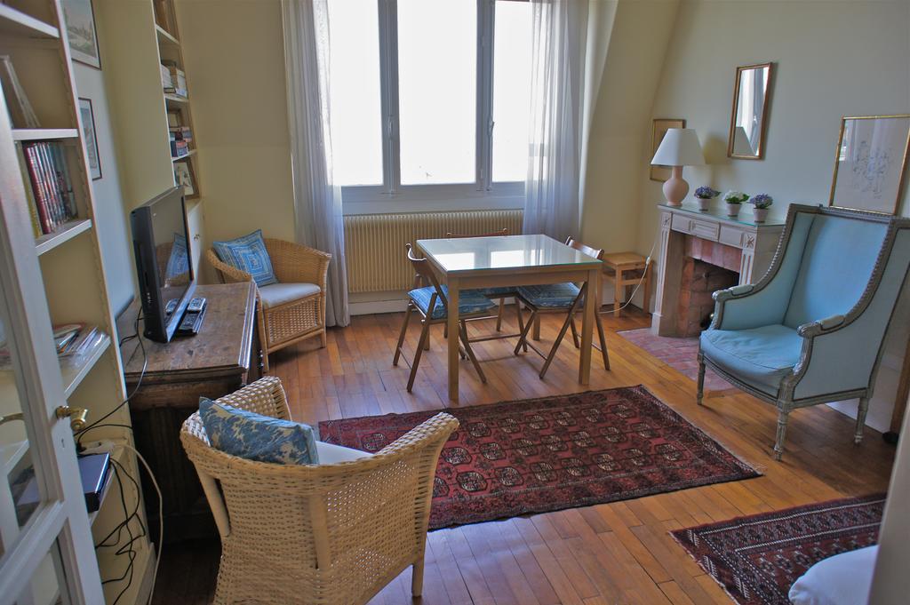 Artist Studio View Eiffel Tower *