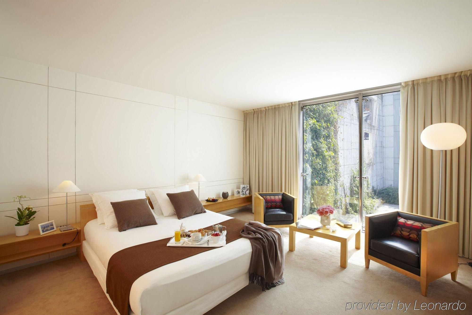 La Clef Tour Eiffel By The Crest Collection Hotel