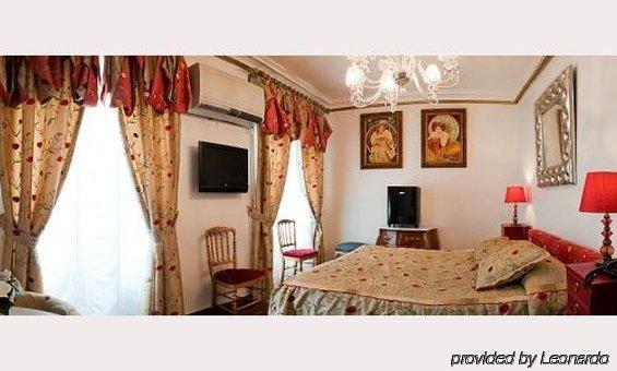 De Sèze 4* Paris