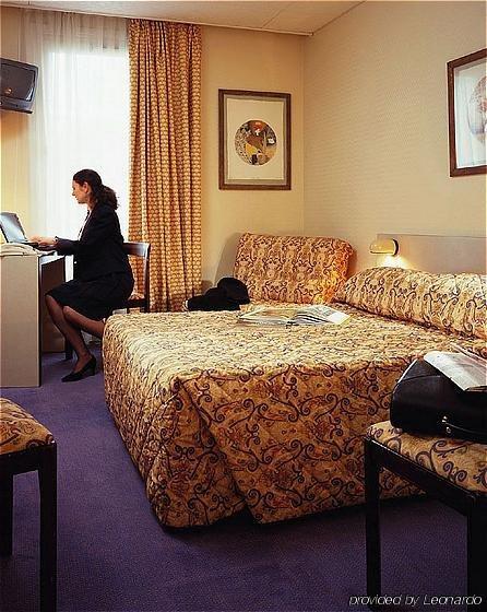 Ibis Styles Nation Porte De Montreuil Hotel
