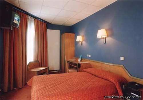 Alize Grenelle Tour Eiffel Hotel 3*