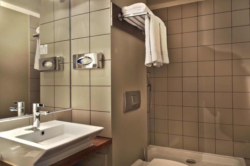 De Sevres Hotel