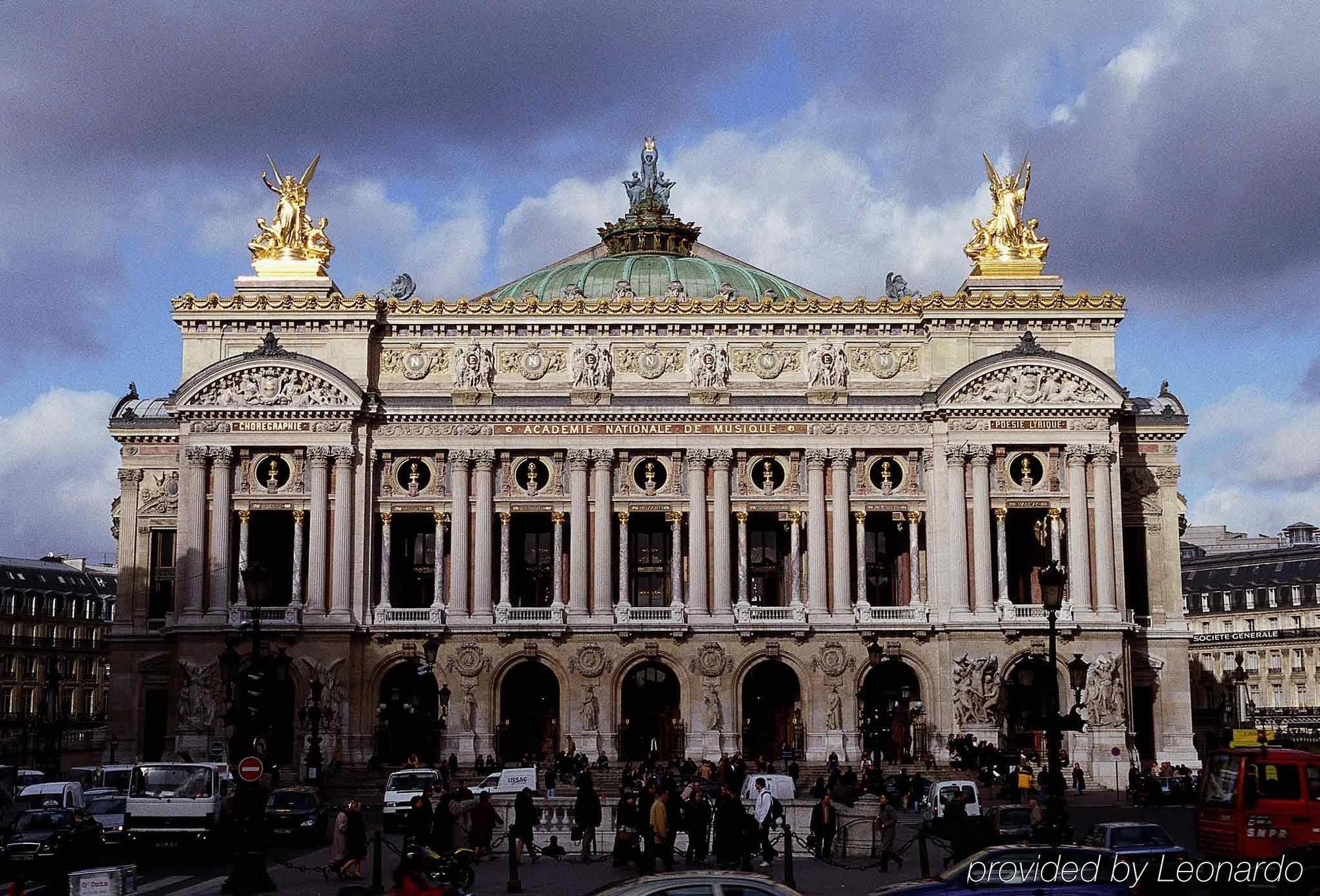Le Belgrand Champs Elysees, Tapestry By Hilton Paris