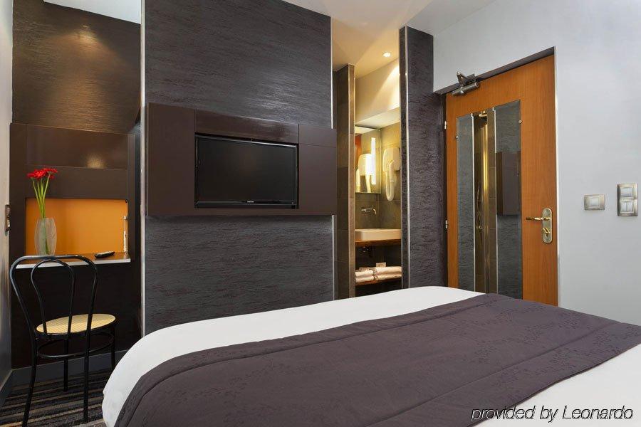 Hotel Lumières Montmartre Paris