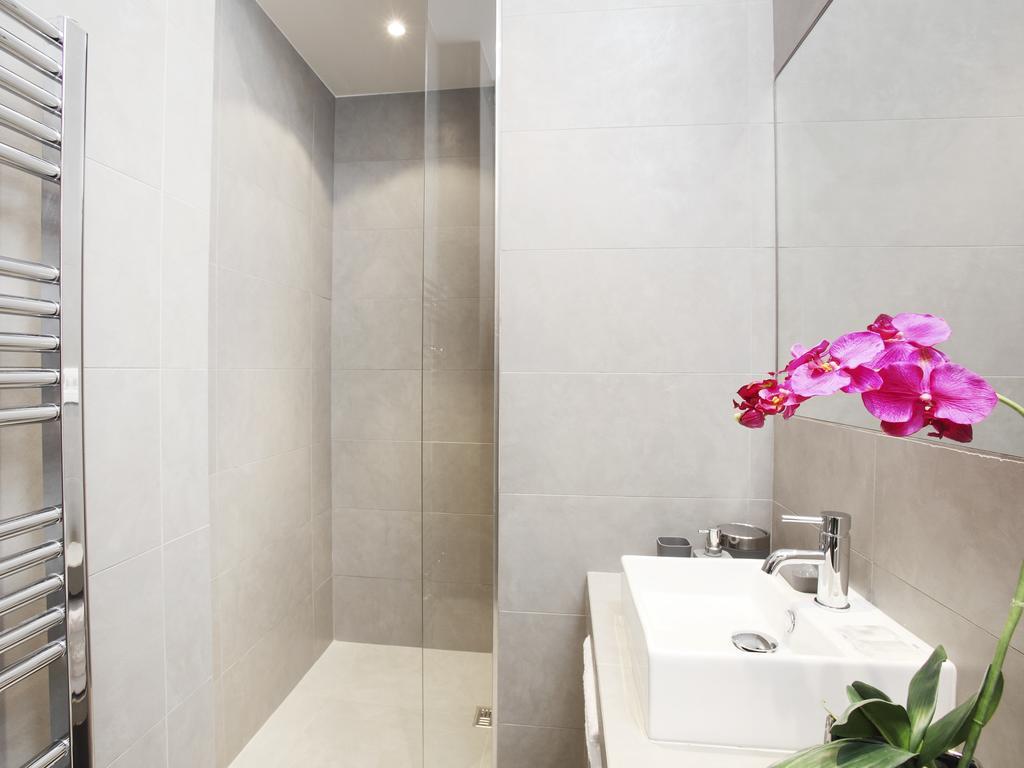 Livinparis - Luxury 3 Bedrooms Le Louvre I Paris